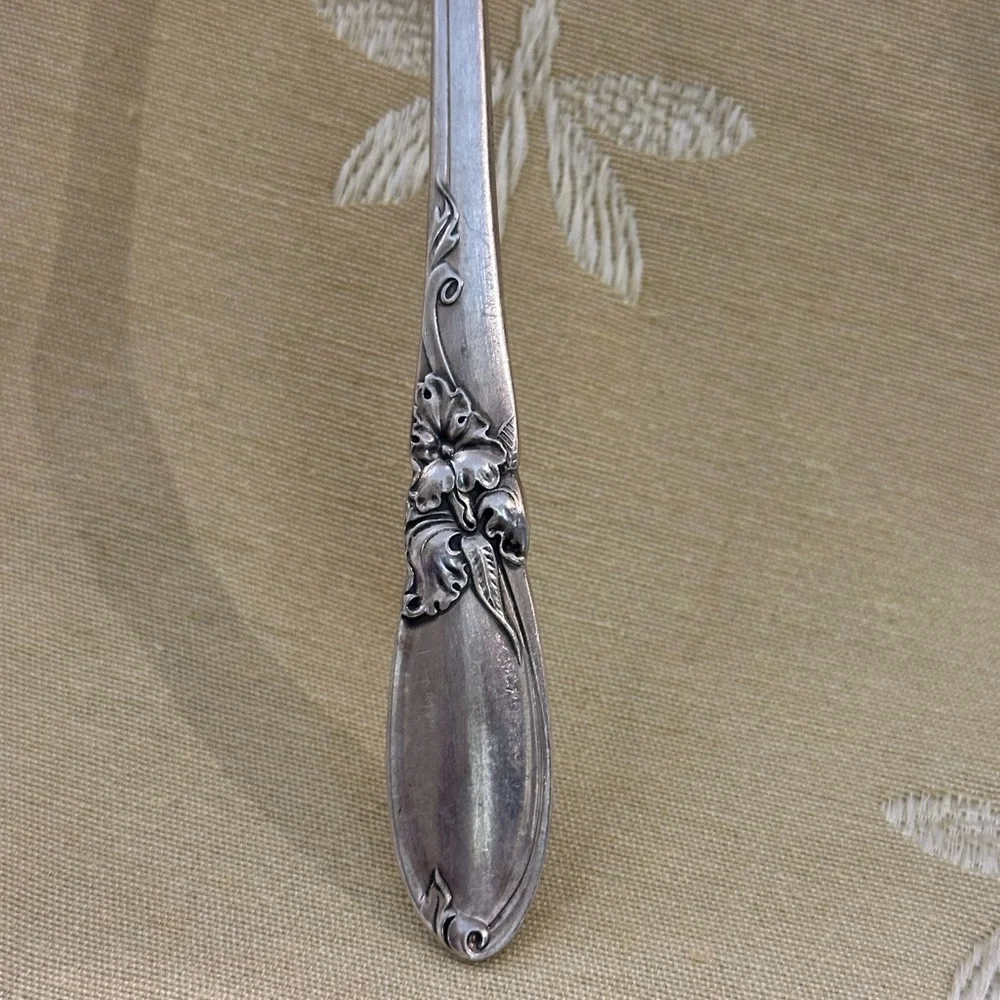 Vintage Community White Orchid 1953 Serving / Meat Fork.